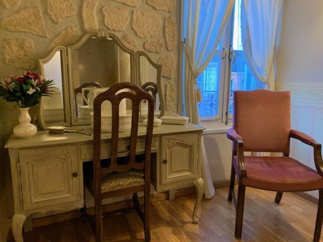 B&B Petit Chateau - Stijlvol Verblijf Centraal Gelegen In Zeeuws Vlaanderen Biervliet Exteriör bild