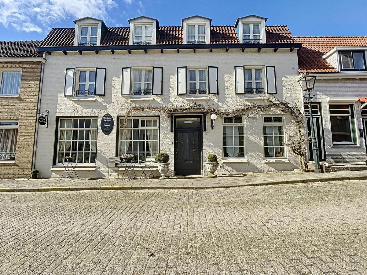 B&B Petit Chateau - Stijlvol Verblijf Centraal Gelegen In Zeeuws Vlaanderen Biervliet Exteriör bild