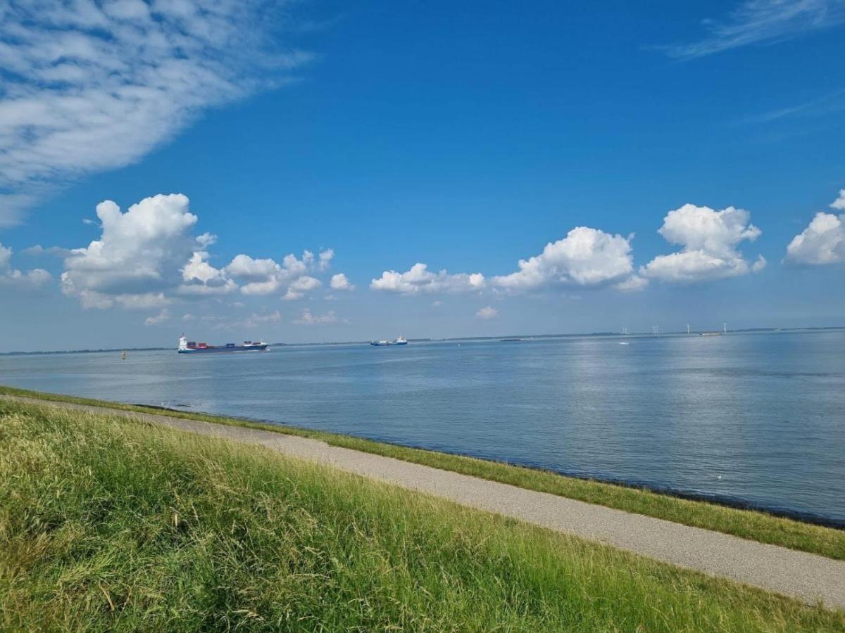 B&B Petit Chateau - Stijlvol Verblijf Centraal Gelegen In Zeeuws Vlaanderen Biervliet Exteriör bild