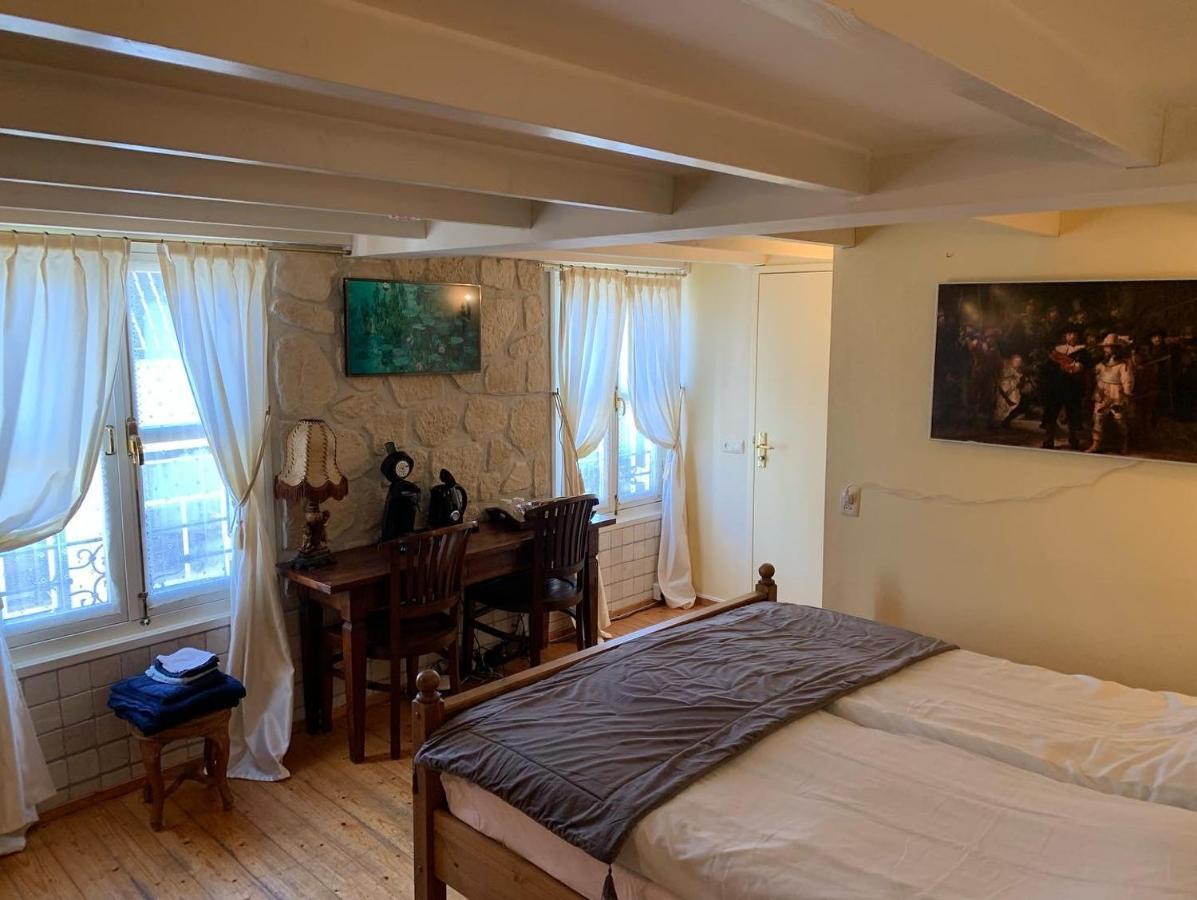 B&B Petit Chateau - Stijlvol Verblijf Centraal Gelegen In Zeeuws Vlaanderen Biervliet Exteriör bild