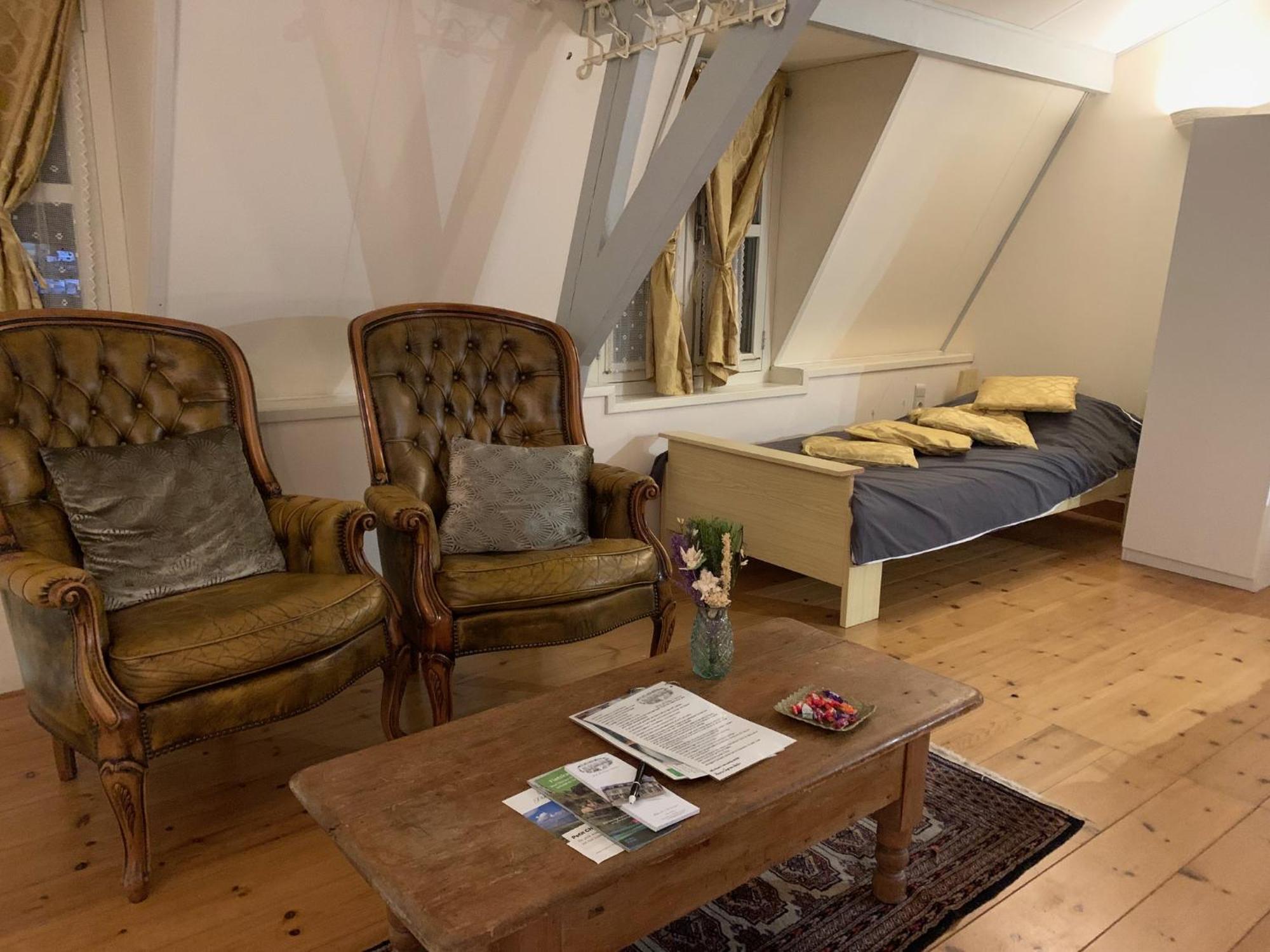 B&B Petit Chateau - Stijlvol Verblijf Centraal Gelegen In Zeeuws Vlaanderen Biervliet Exteriör bild